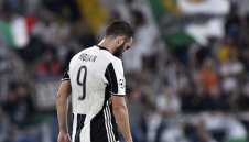 Легенда на Наполи: Игуаин е лош човек