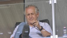 Спас намери пари, Левски довършва "Герена"