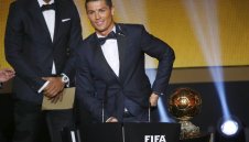 Роналдо: Искам да настигна Меси