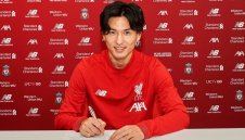 ОФИЦИАЛНО: Червените потвърдиха трансфера на Минанино + ВИДЕО и СНИМКИ