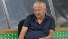 "Левакът" Крушарски избухна: Банда гейове ми дават наклон на оная работа!