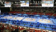 Мнацканян ще се бори за бронз на Европейското по борба