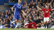 Фелаини пропуска манчестърското дерби