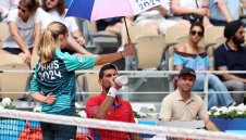 Джокович натупа германец и излиза срещу Циципас