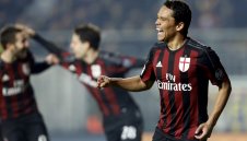 Милан крачи към финал за Купата 
