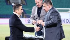 Хулио Веласкес няма как да е Анчелоти, Гуардиола и Клоп в едно 