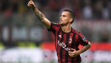 Милан награждава Сусо с нов договор