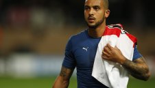 Ливърпул готви летен удар, взима Уолкът от Арсенал