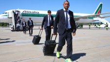 В Италия: Байерн уреди Видал + ВИДЕО