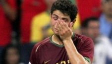 Избрали Подолски за най-добър пред Кристияно Роналдо заради феърплей