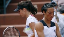 Цвети не издържа и се огъна пред Скиавоне