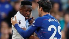 Евертън може изненадващо да преотстъпи Йери Мина