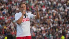 Стилиян Петров скочи на БФС: Времето ви изтече!