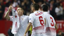 Севиля гледа към нов трофей след 3:1 над Шахтьор + ВИДЕО