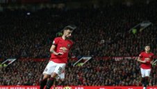 Юнайтед поглежда към Топ 4 след класика срещу опашкар