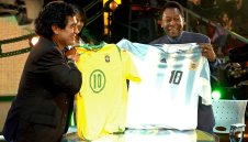 Аржентинска легенда втрещи: Пеле е по-велик от Марадона