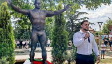 Карлос Насар откри паметник на покоен олимпийски шампион
