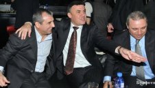 Боби подава ръка на Стоичков