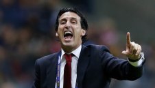 И Уест Хям се включва в битката за Емери