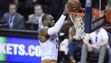 Крал Джеймс изведе Кливланд до 7-и мач