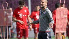 Манчестър Юнайтед с опит да привлече Гуардиола