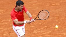 Джокович каза какво е чувството да газиш с 6:, 6:2 на клей