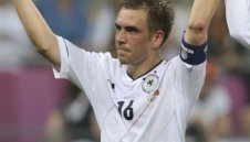 Филип Лам: Пеенето на химна е доброволна работа