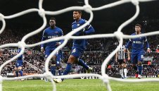 Класата не се купува с пари. И в Челси го разбраха...