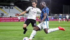 Интер се подхлъзна в Специя, но никой не ги гони