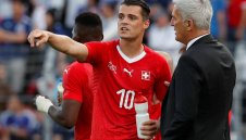 Джака остава за дълго в Северен Лондон