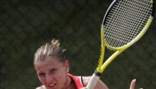 Сесил започна с победа на старта на Australian Open