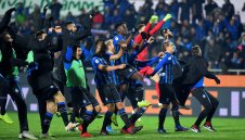 Аталанта мечтае за Шампионска лига след нова победа