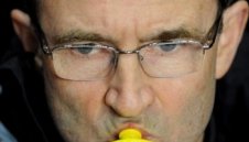 Скандал между Венгер и Мартин О'Нийл