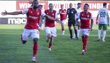 ЦСКА на Томаш с нова победа, "червените" излъгаха Берое със спорна дузпа + СНИМКИ