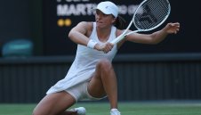 Ига Швьонтек изравни най-доброто си постижение на Уимбълдън