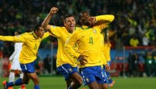 Бразилия с класика срещу Чили