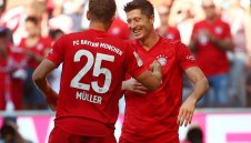 Шеф на Байерн към Левандовски: Гледай си работата!