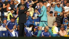 Моуриньо вярва на Бегович