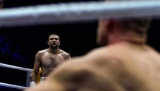 Малката Кобра обеща да пребие Леонардо