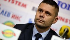 Селекционерът на младежите е с коронавирус? 