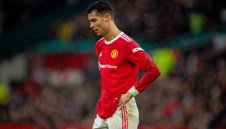 Легенда на Ман Юнайтед съсипа „егоиста“ Роналдо