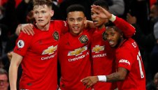 Юнайтед не показа милост срещу Нюкасъл