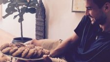 Гришо направи курабийки за Маша