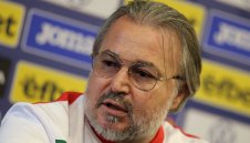 Ясен Петров събира националите утре