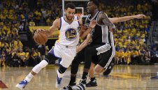 Без интрига - Голдън Стейт разби Сан Антонио и дръпна 2-0