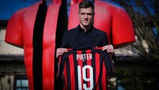 Новата голова машина на Милан Пьонтек: От малък съм фен на "росонерите"