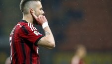 Менез изгоря за 4 мача