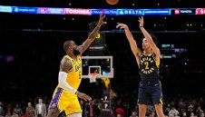 Нов провал  за Лейкърс! Новобранец съсипа  Езерняците със сирената