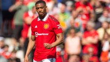 Обратно към победите! Пред Сър Алекс и Оле Ман Юнайтед удари Вълците