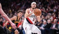 Малкият Къри отиде при Дончич в Далас